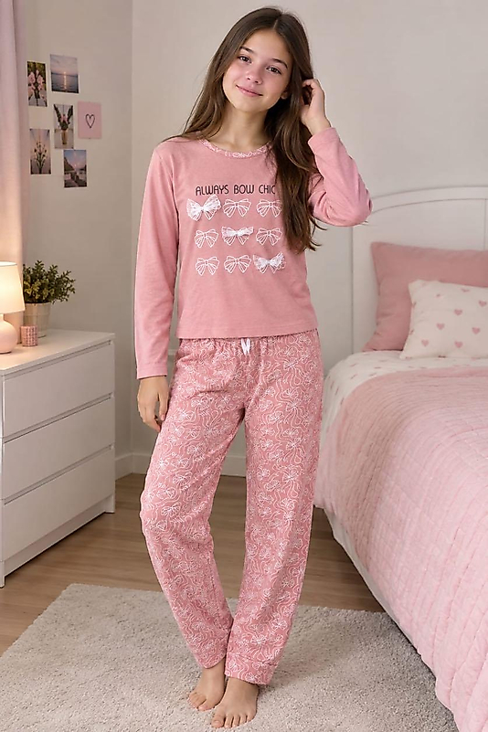 Kurdela Aksesuarlı Pijama Takımı